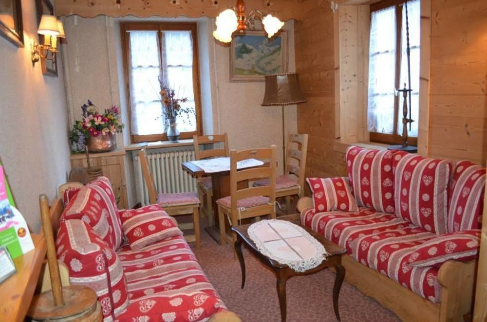 Les Touristes Hotel Abondance Buitenkant foto